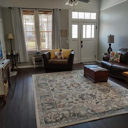 2Feathers Inn Natchez Bagian luar foto